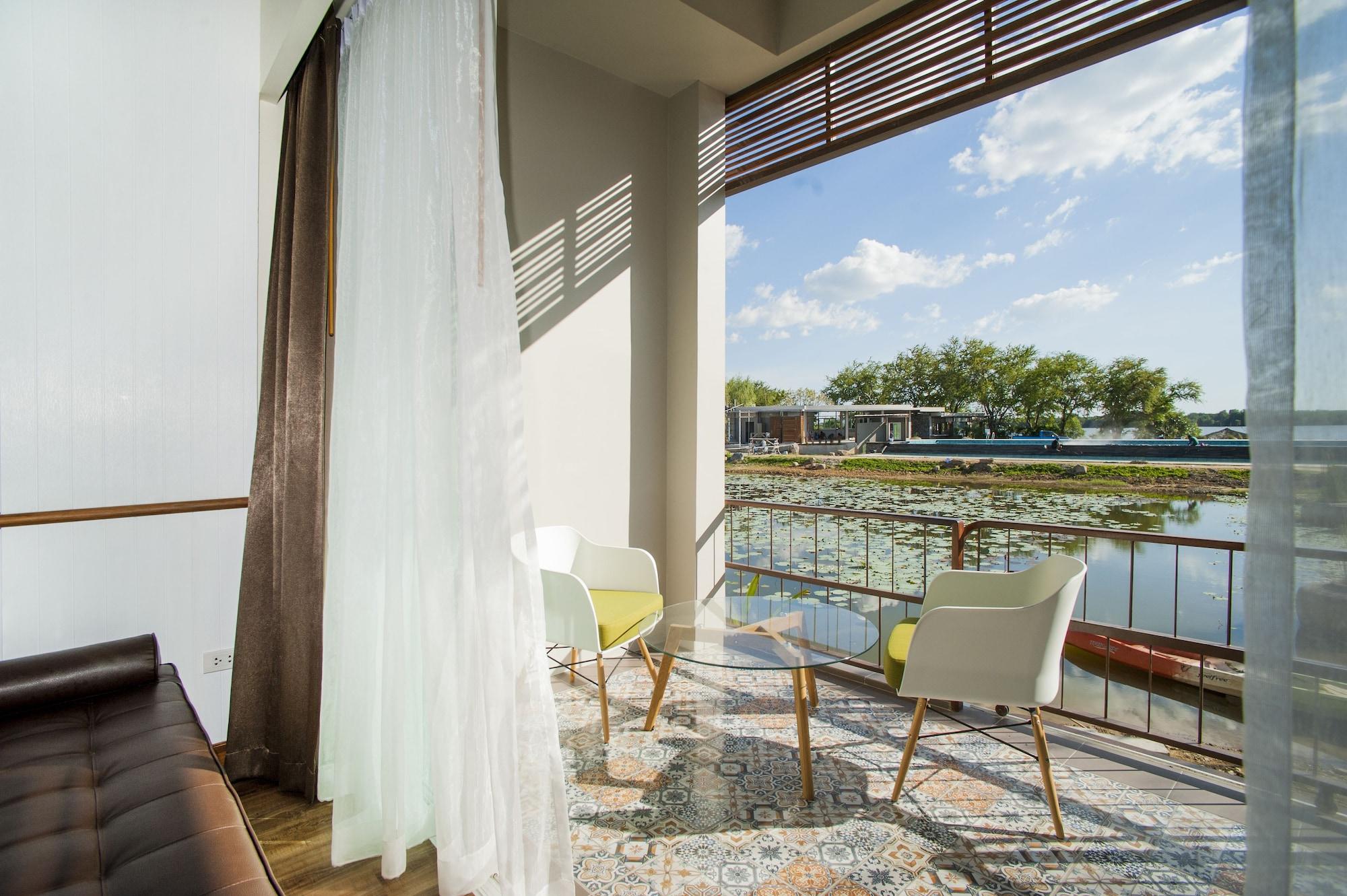 Baan Rim Ao Hotel Chanthaburi Bagian luar foto