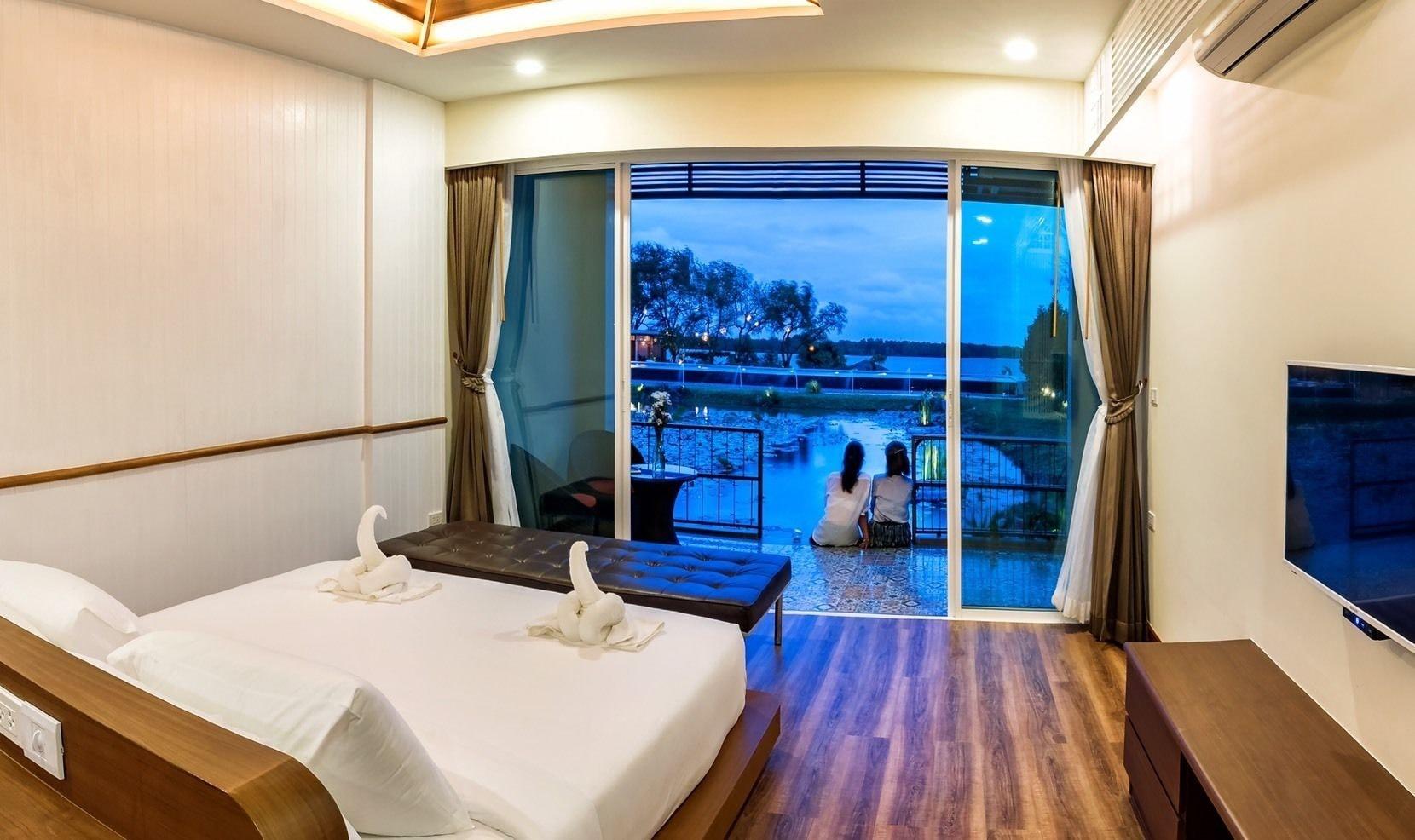 Baan Rim Ao Hotel Chanthaburi Bagian luar foto
