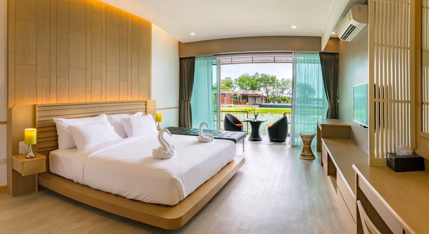 Baan Rim Ao Hotel Chanthaburi Bagian luar foto