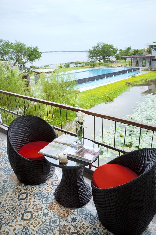 Baan Rim Ao Hotel Chanthaburi Bagian luar foto