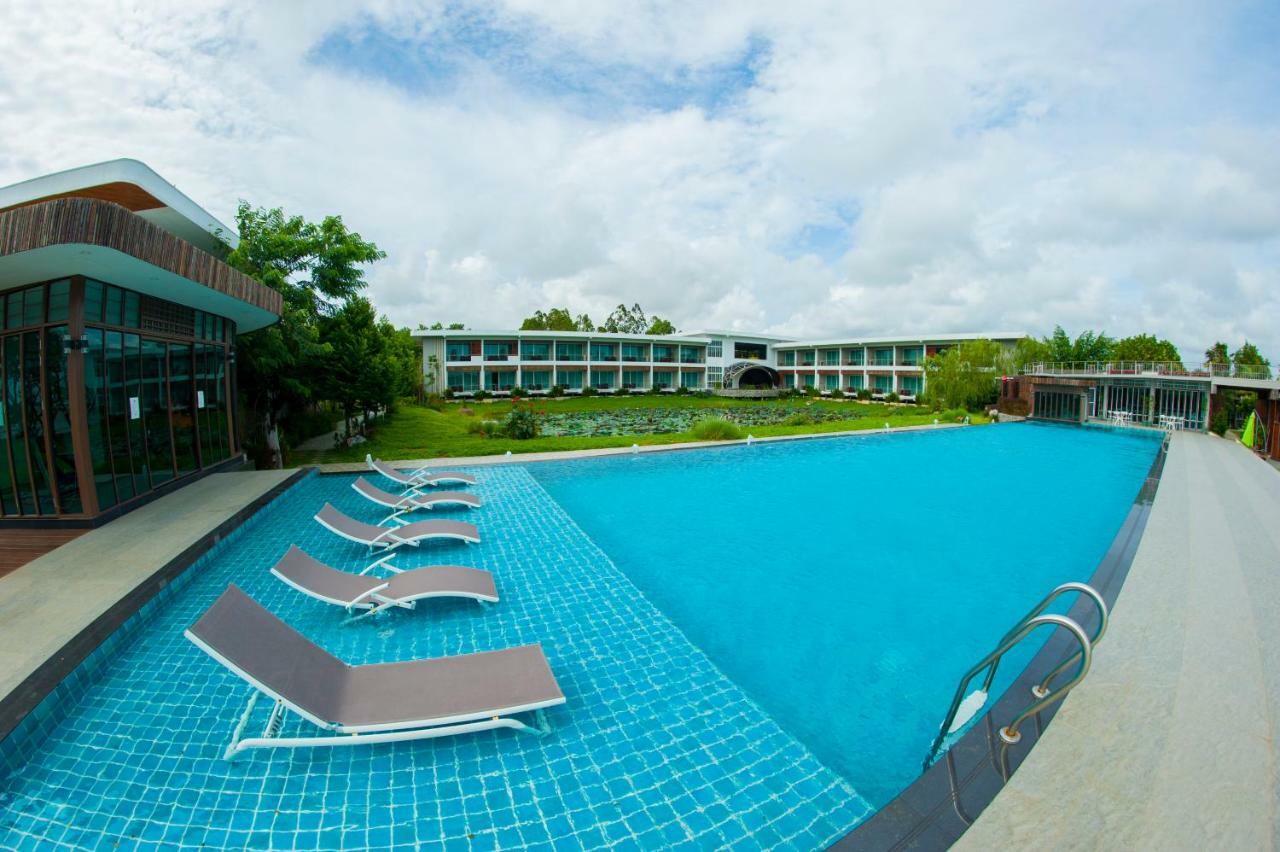 Baan Rim Ao Hotel Chanthaburi Bagian luar foto