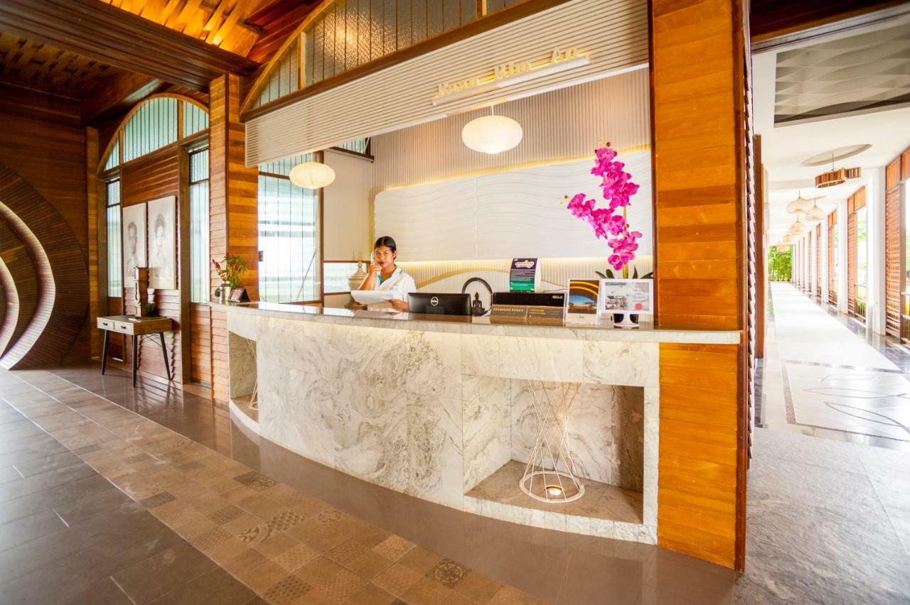 Baan Rim Ao Hotel Chanthaburi Bagian luar foto