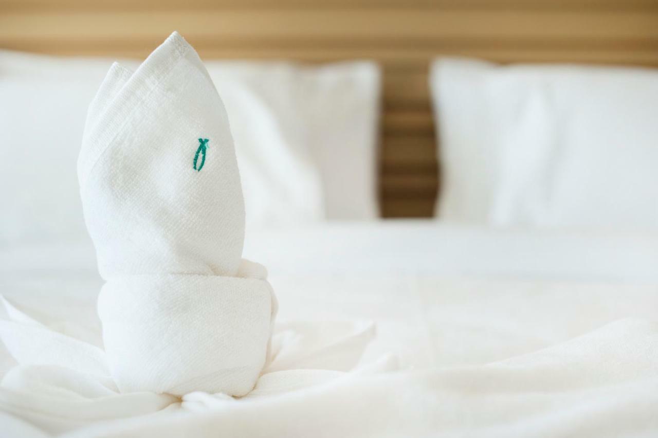 Baan Rim Ao Hotel Chanthaburi Bagian luar foto
