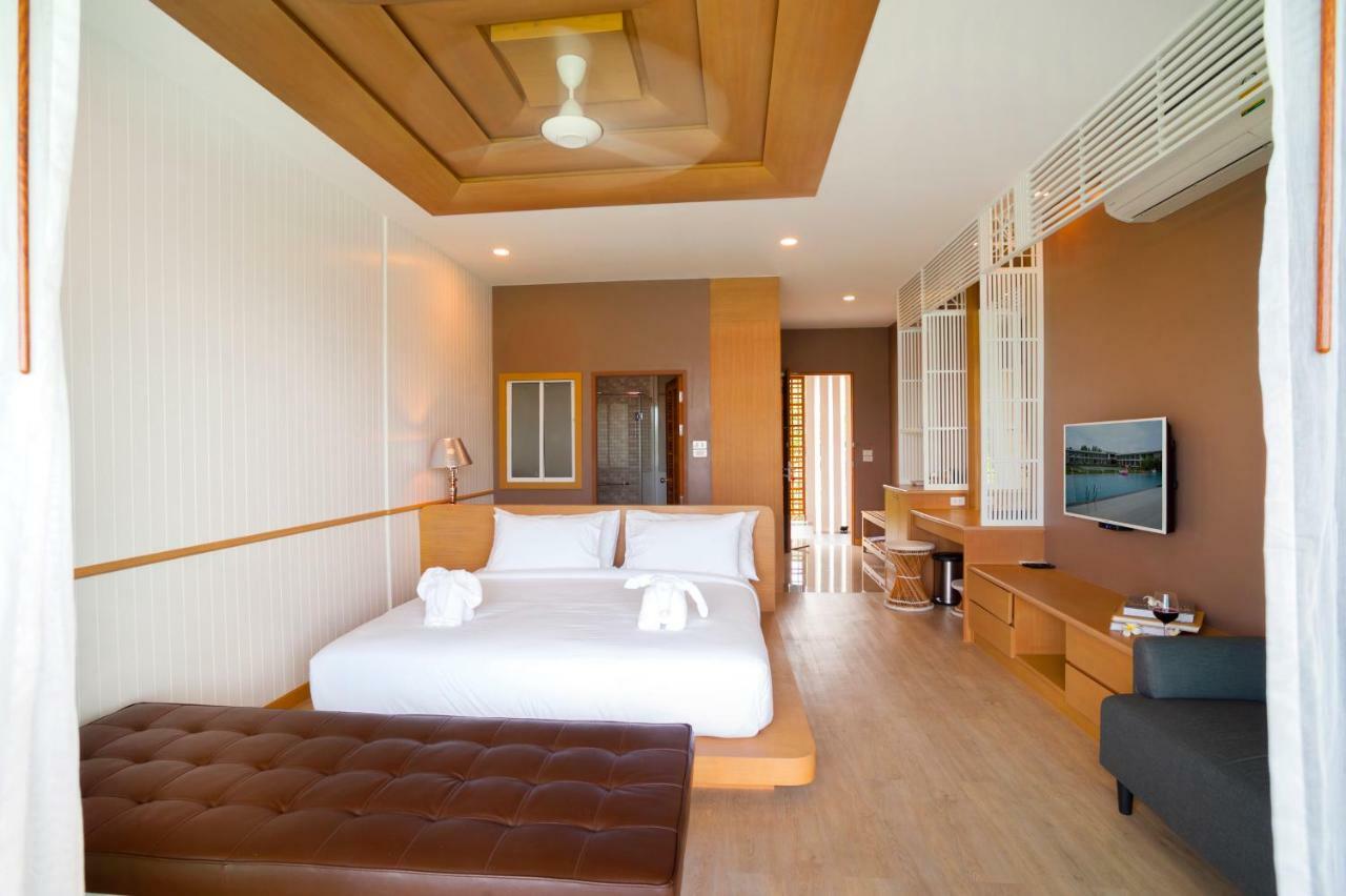 Baan Rim Ao Hotel Chanthaburi Bagian luar foto